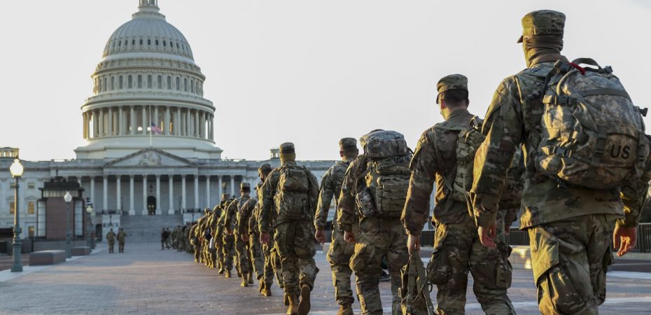 La garde nationale américaine en janvier 2021 après les émeutes pro-Trump.